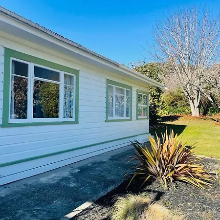 Spacious Home Near Kaiteriteri With Parking, Games And Sports Equipment Riwaka Exterior photo