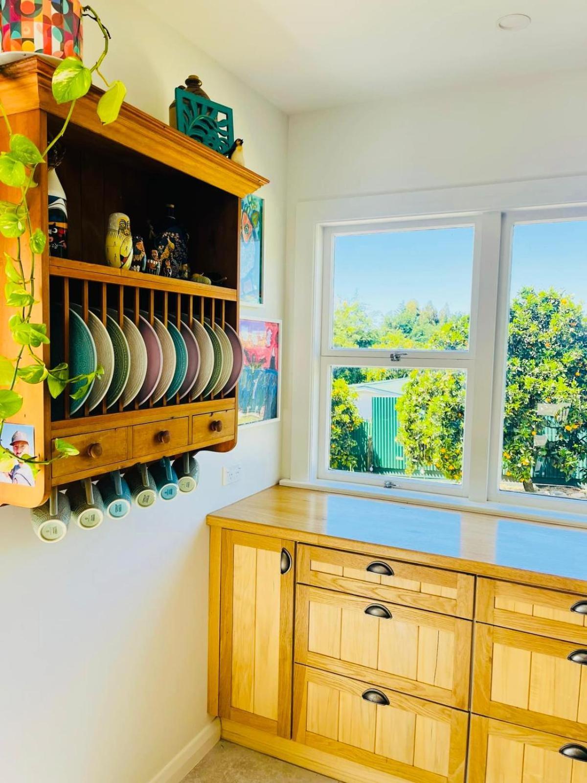 Spacious Near Kaiteriteri With Parking, Games And Sports Equipment Holiday home