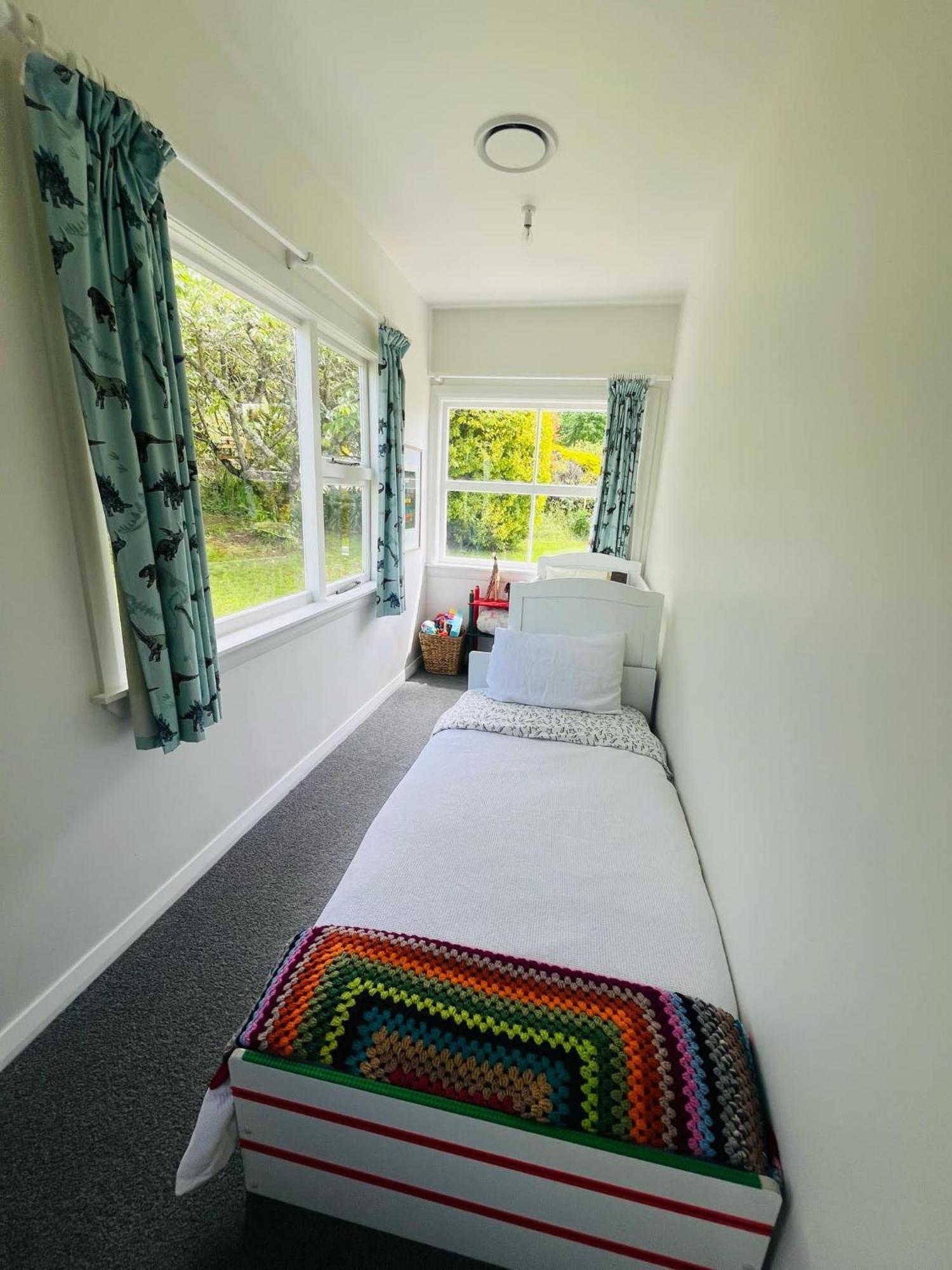 Holiday home Spacious Near Kaiteriteri With Parking, Games And Sports Equipment *