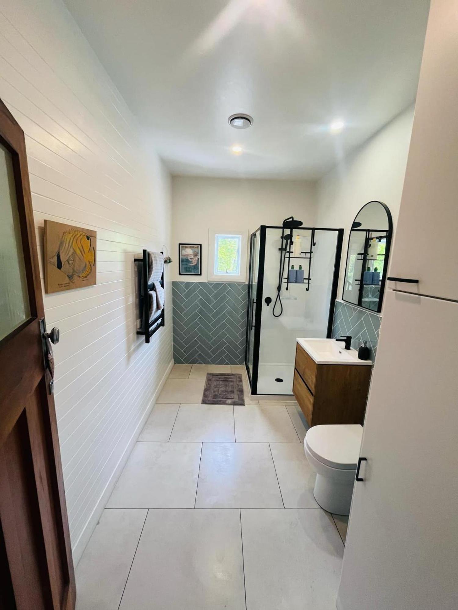 Spacious Near Kaiteriteri With Parking, Games And Sports Equipment Holiday home
