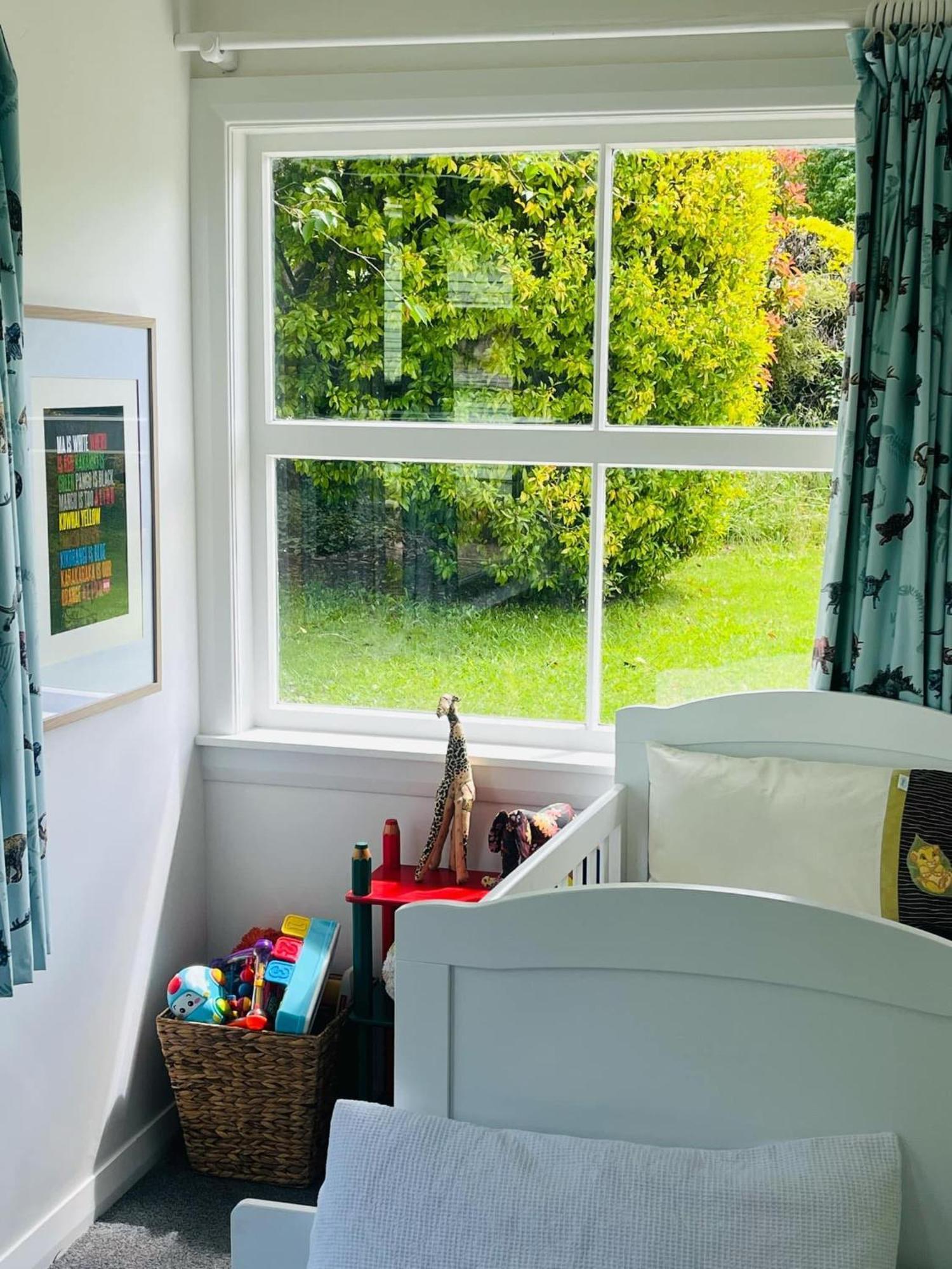 Spacious Near Kaiteriteri With Parking, Games And Sports Equipment *