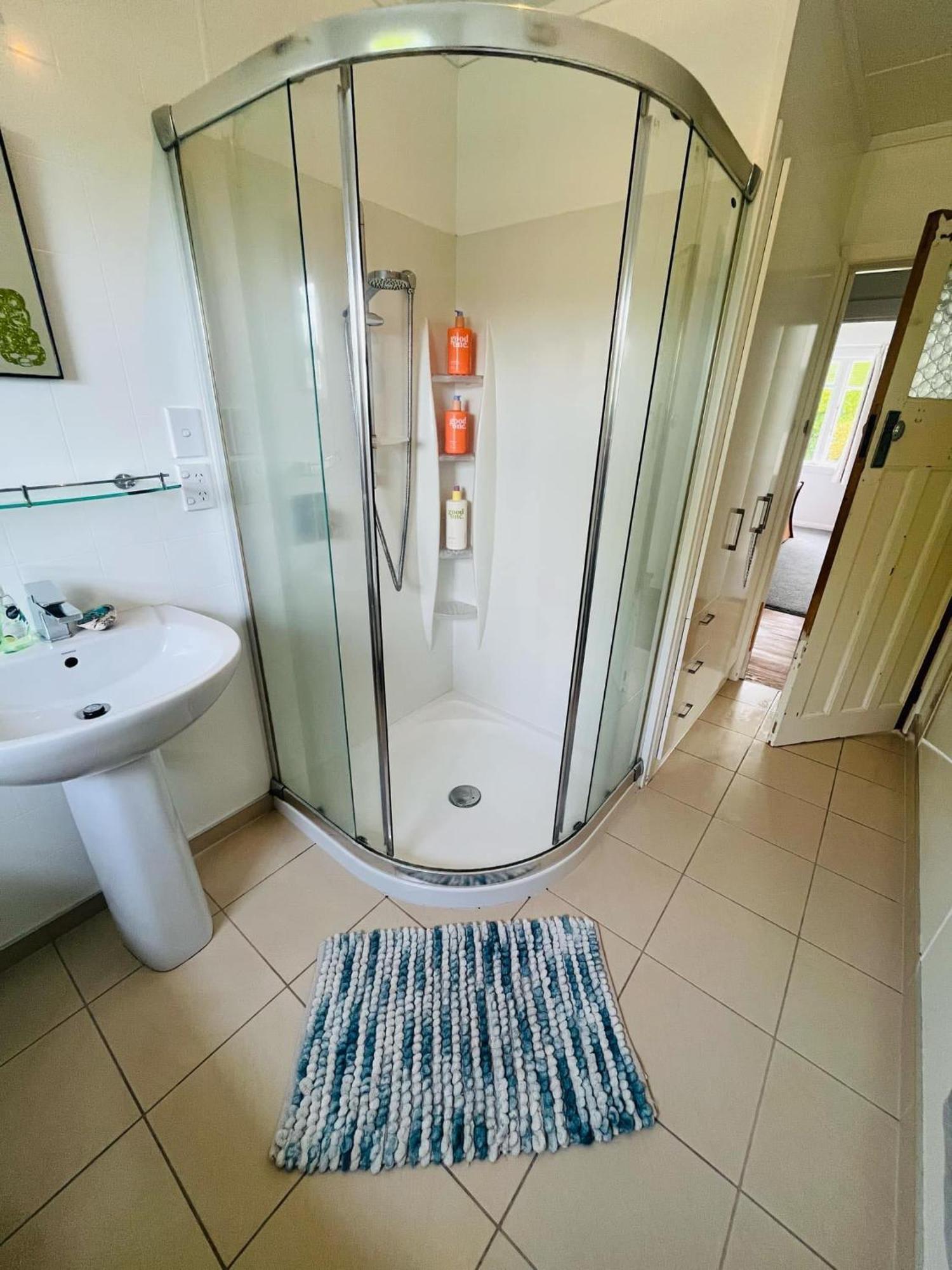 Spacious Near Kaiteriteri With Parking, Games And Sports Equipment Holiday home